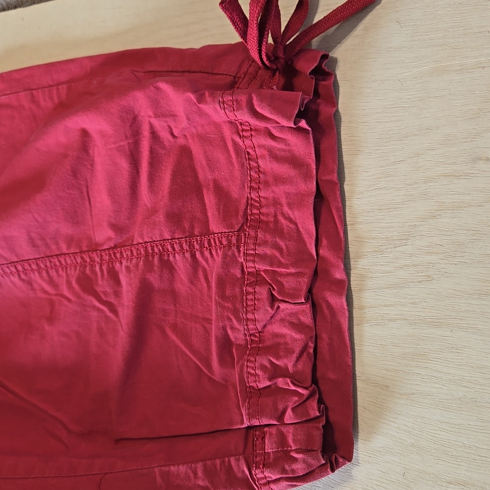 PA12 Levis Dockers Plus Capris Sz 24W Zip Front Pockets Drawstring Hem Brick Red - Picture 5 of 10